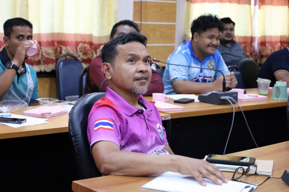 ประชุมเตรียมความพร้อมในโครงการกีฬาสานสัมพันธ์ต้านภัยยาเสพติด