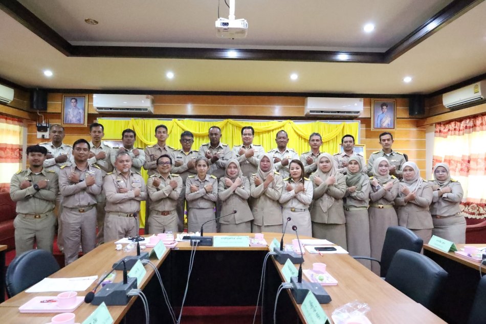 แถลงนโยบายต่อสภาองค์การบริหารส่วนตำบลตะโละไกรทอง